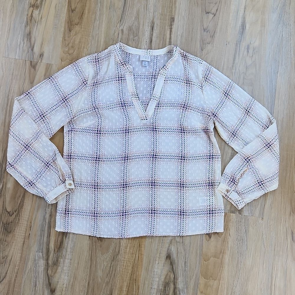 🔸️A New Day Cream Semi Sheer Long Sleeve Top Medium